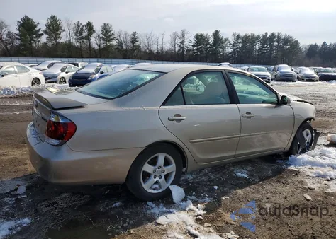 2005 Toyota Camry Le from USA, damaged, VIN 4T1BE32K75U553461